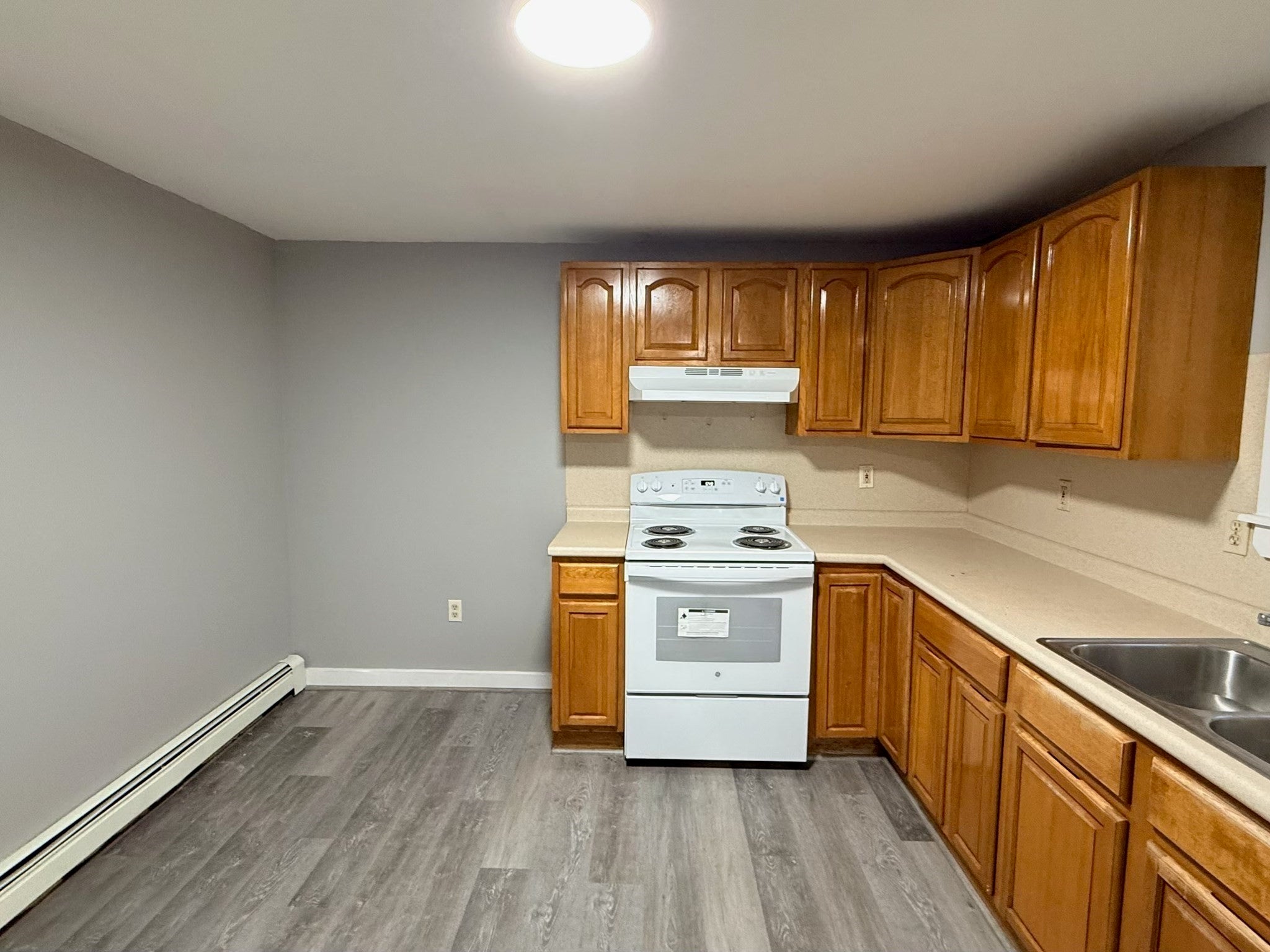 99 Winthrop St, Taunton, MA, 99 Winthrop St, Taunton, MA Photo #4