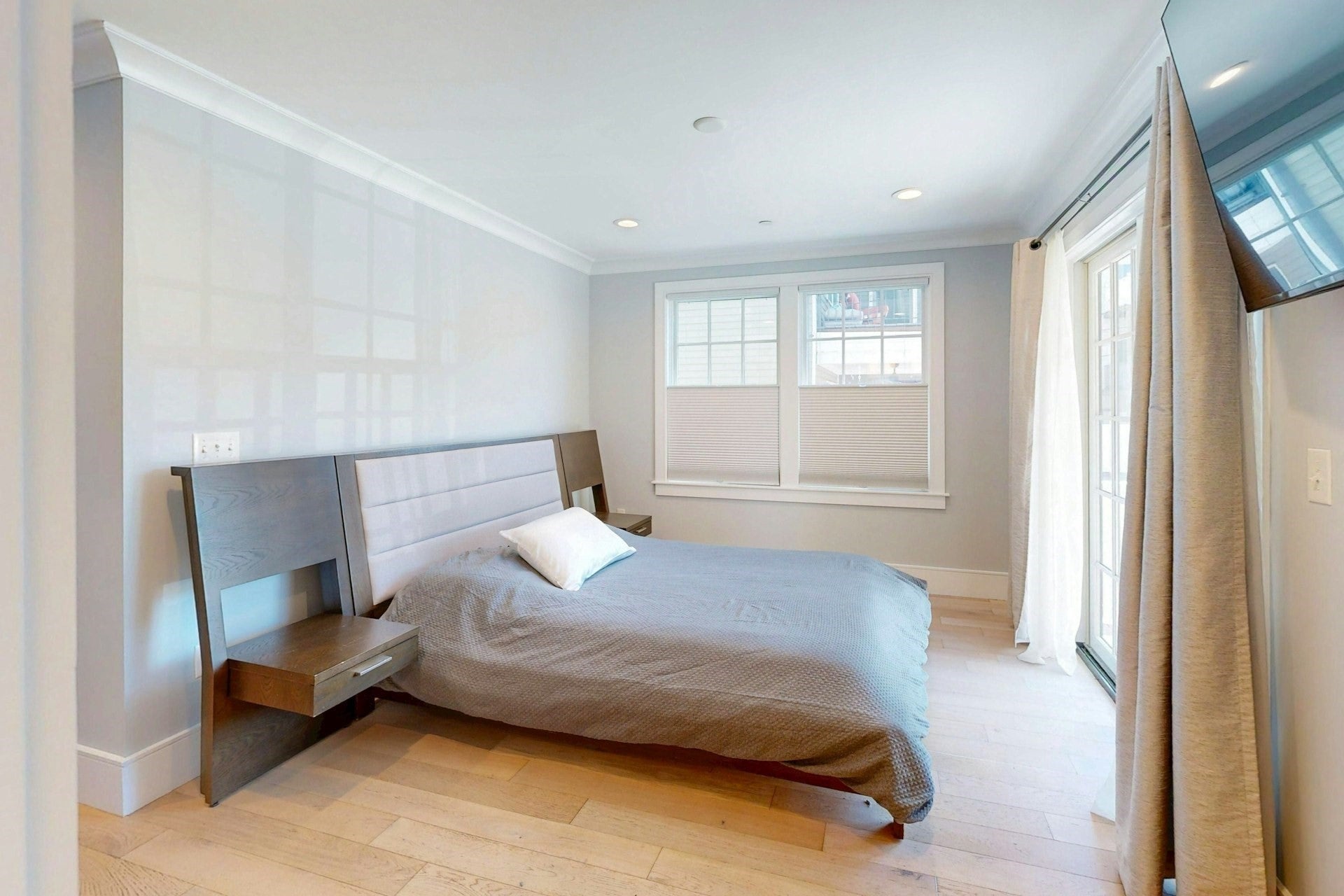 613 E 6th Street #1, Boston, MA, 613 E 6th Street #1, Boston, MA Photo #11