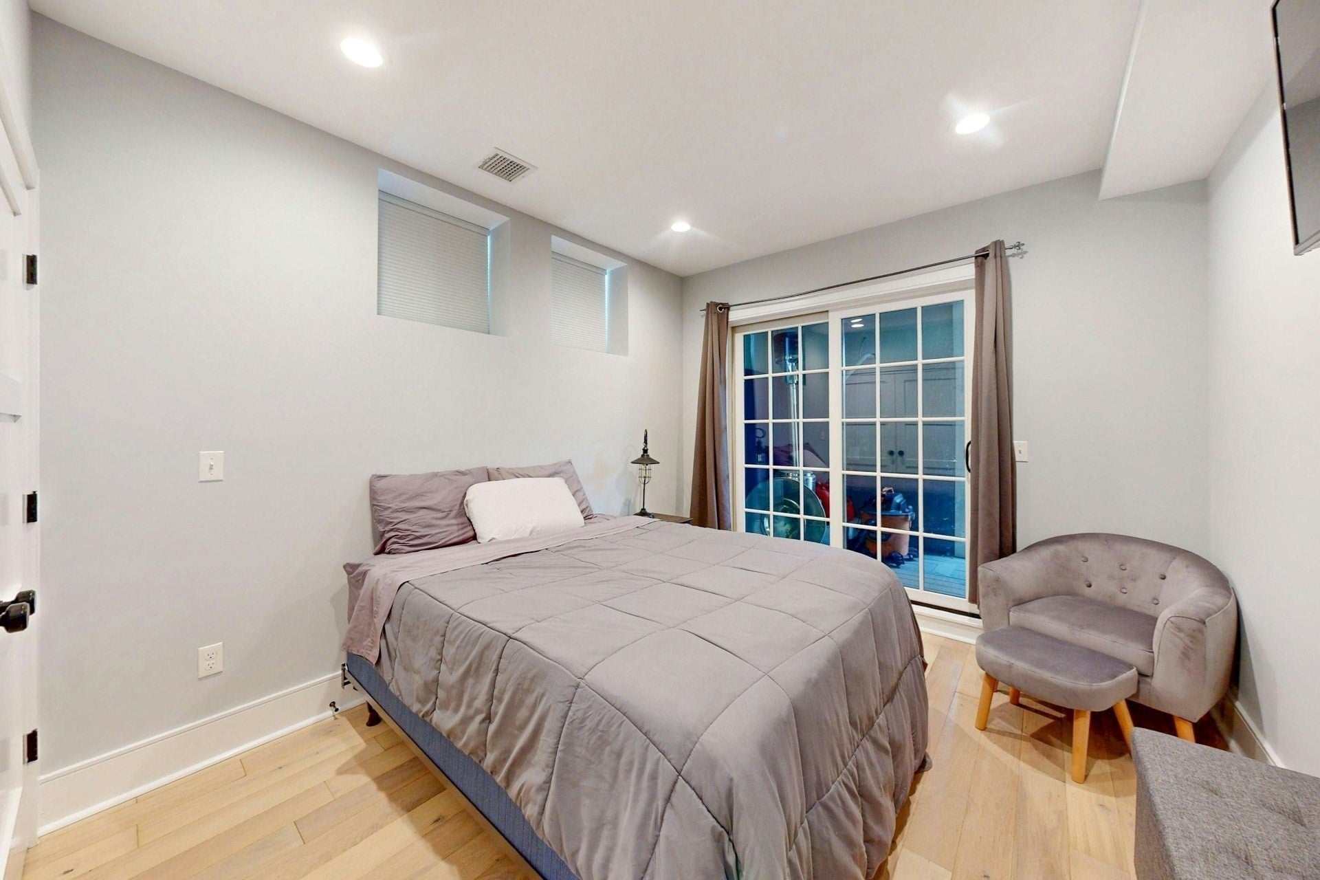 613 E 6th Street #1, Boston, MA, 613 E 6th Street #1, Boston, MA Photo #26