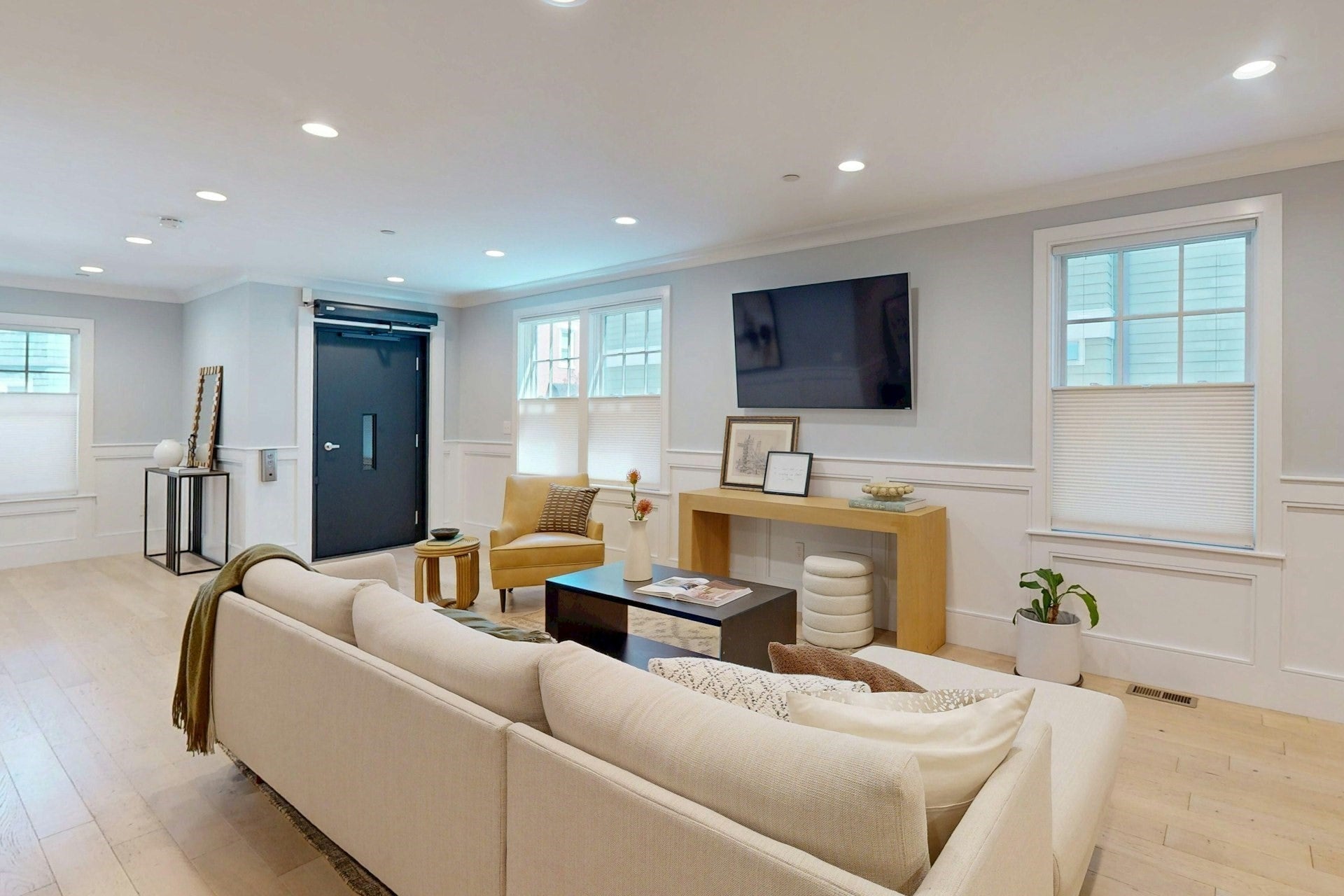 613 E 6th Street #1, Boston, MA, 613 E 6th Street #1, Boston, MA Photo #3