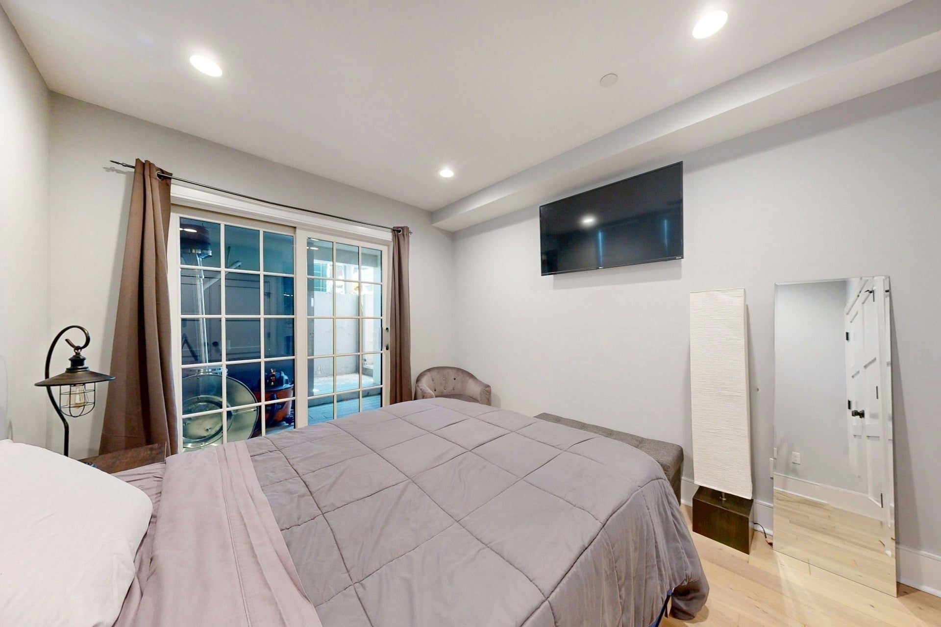 613 E 6th Street #1, Boston, MA, 613 E 6th Street #1, Boston, MA Photo #27