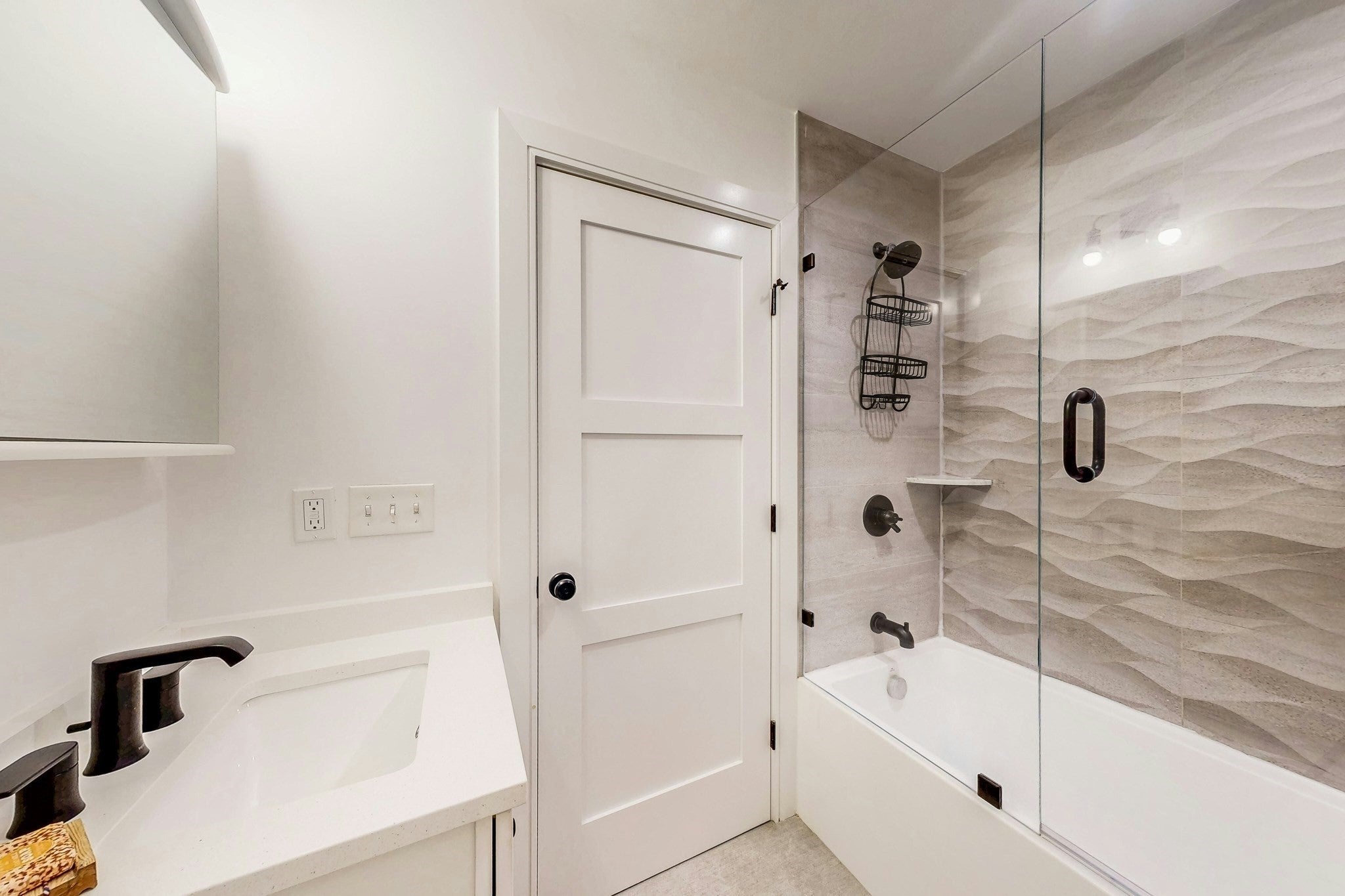 613 E 6th Street #1, Boston, MA, 613 E 6th Street #1, Boston, MA Photo #19
