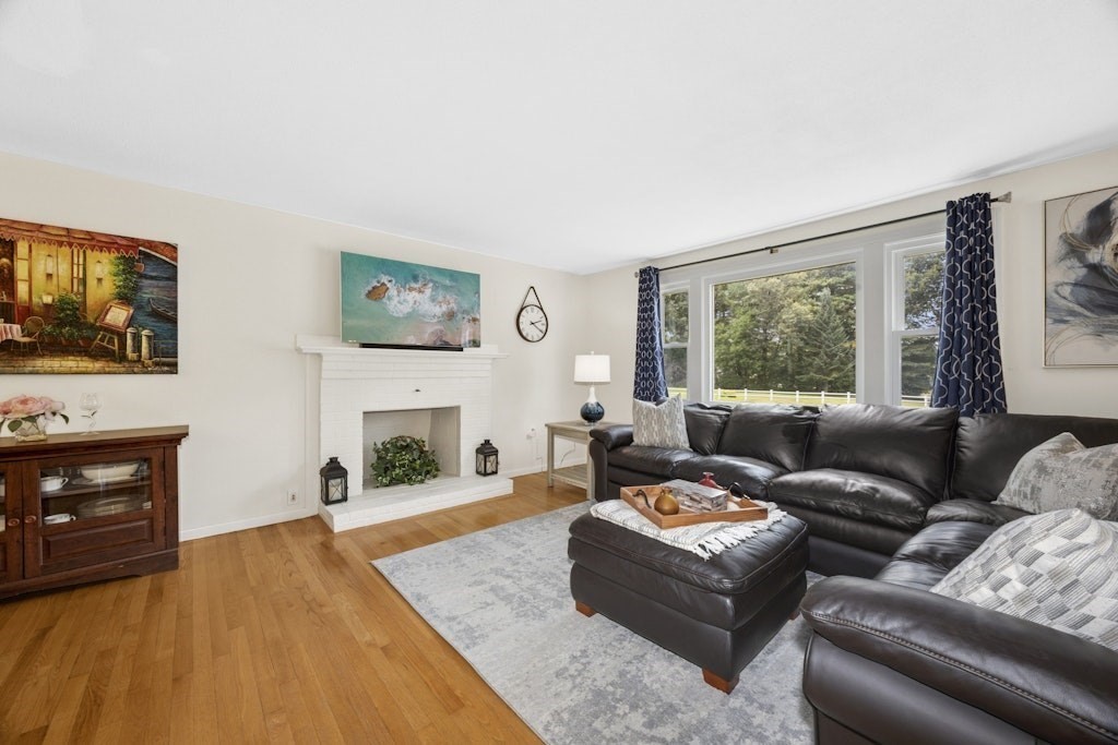 24 Juniper Brook Road