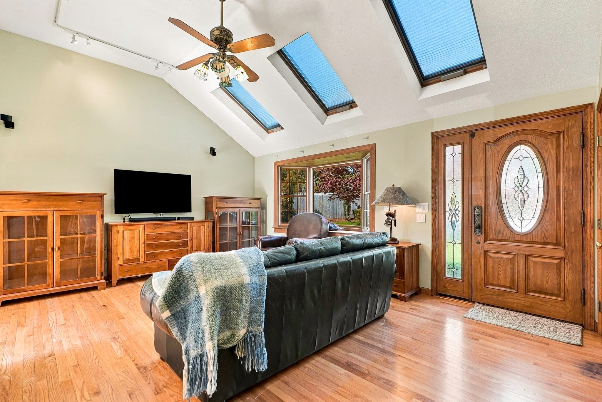 128 Ensign Rd
