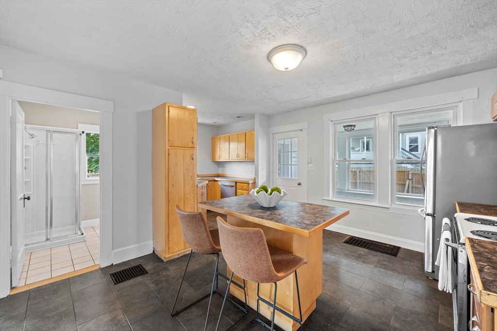 8 Beekman St
