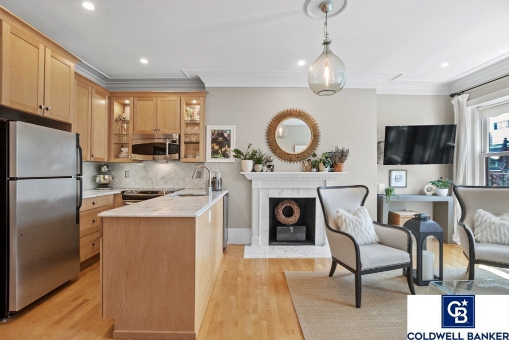 395 Marlborough St 9