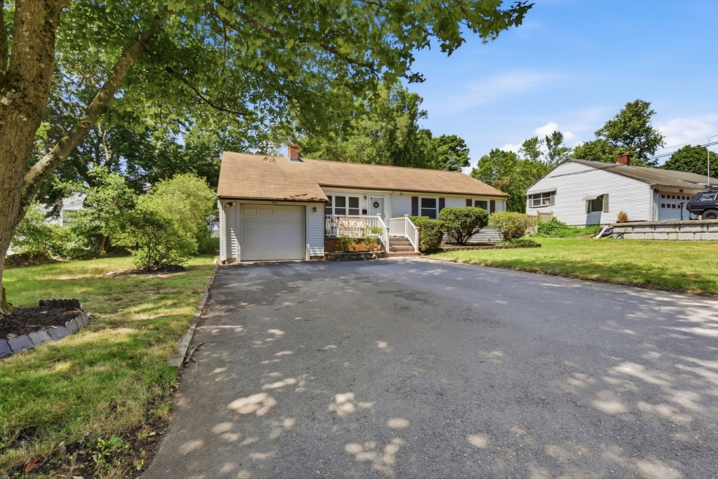 542 Trapelo Rd
