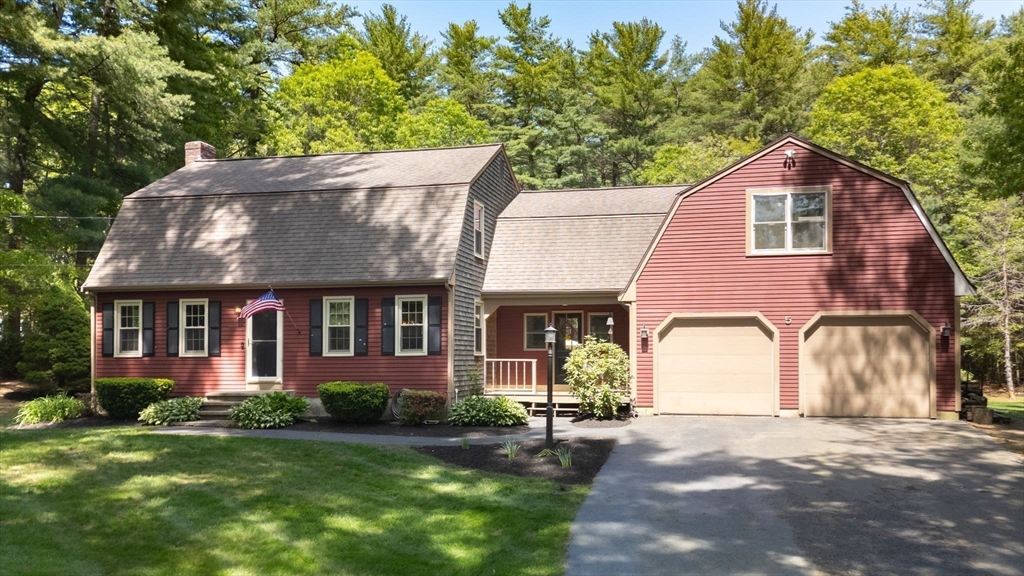 5 Brook St