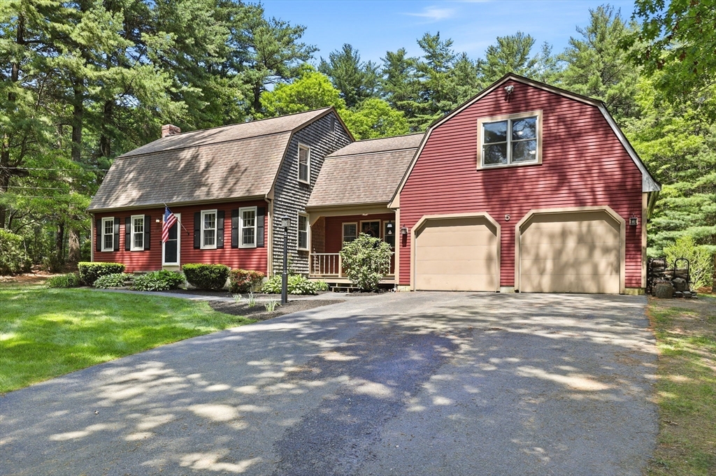 5 Brook St