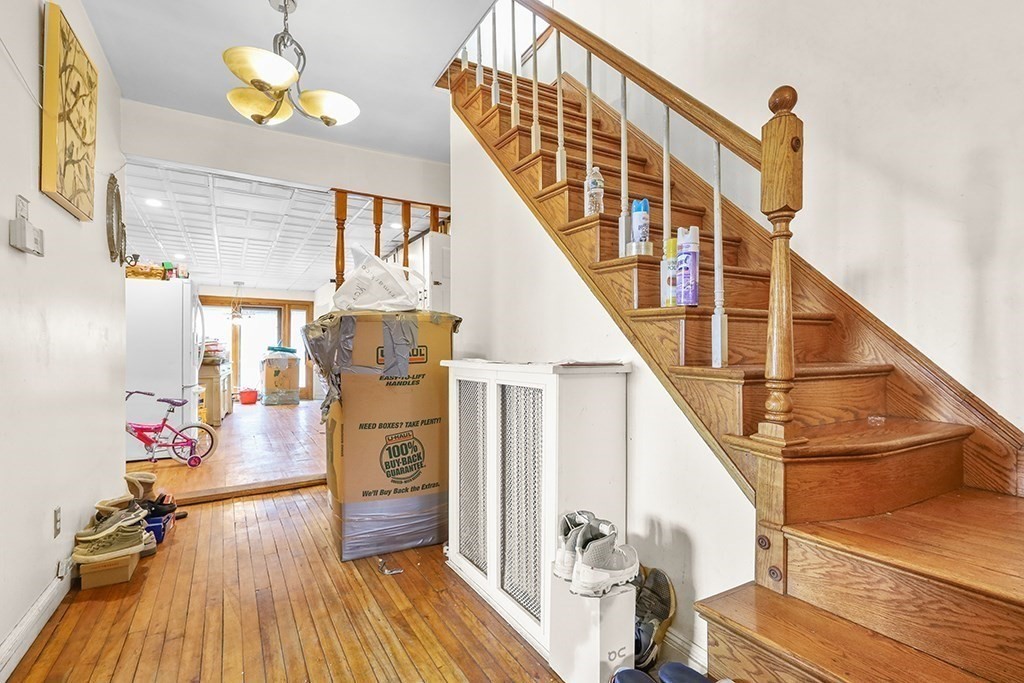 6 Maitland Ave