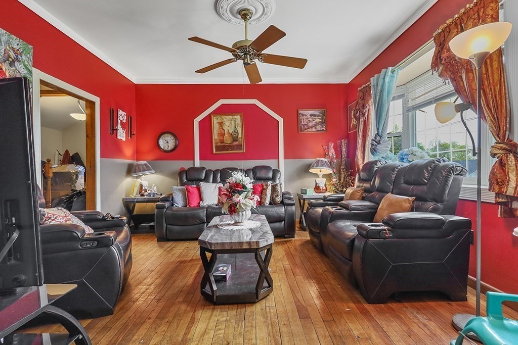 6 Maitland Ave