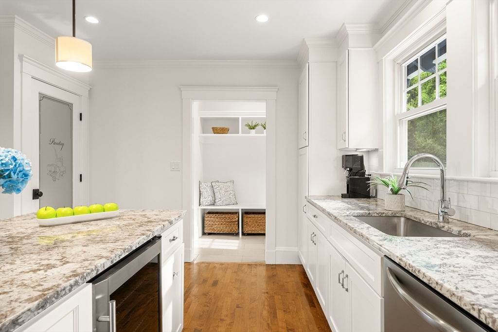 45 Hillside AVE #2, Arlington, MA Photo #13