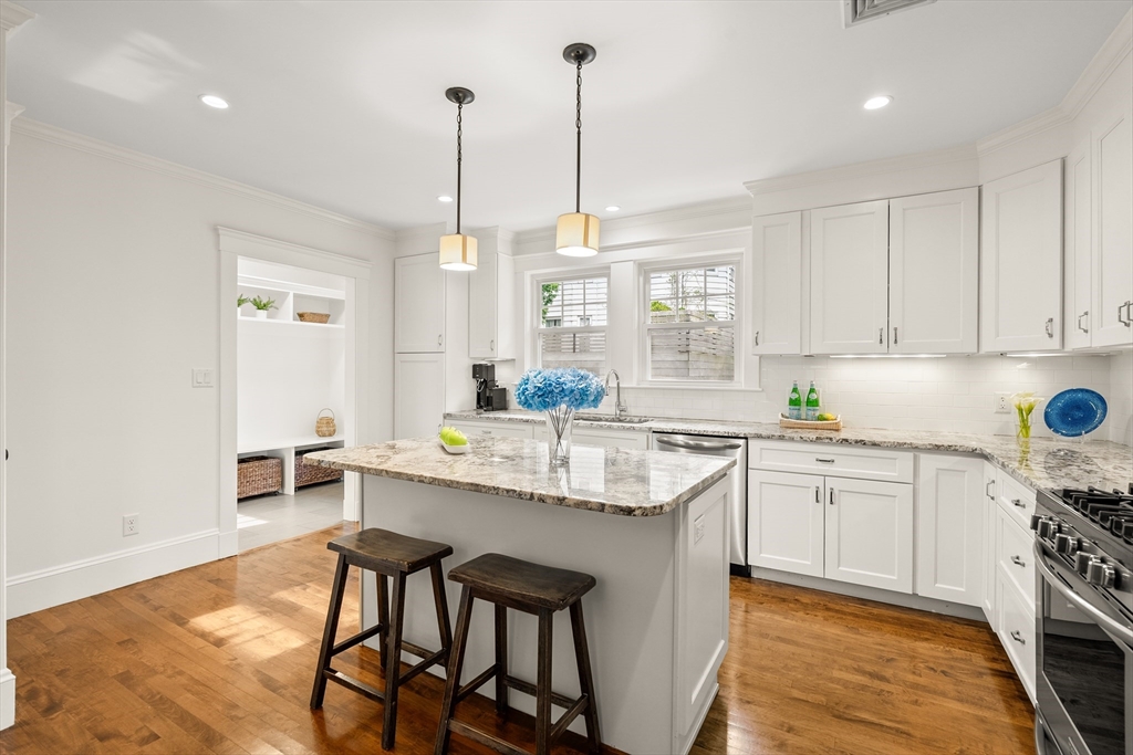 45 Hillside AVE #2, Arlington, MA Photo #10