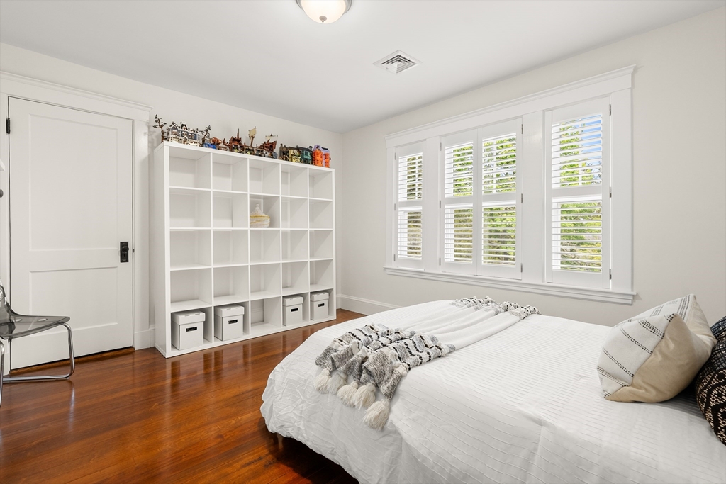 45 Hillside AVE #2, Arlington, MA Photo #28