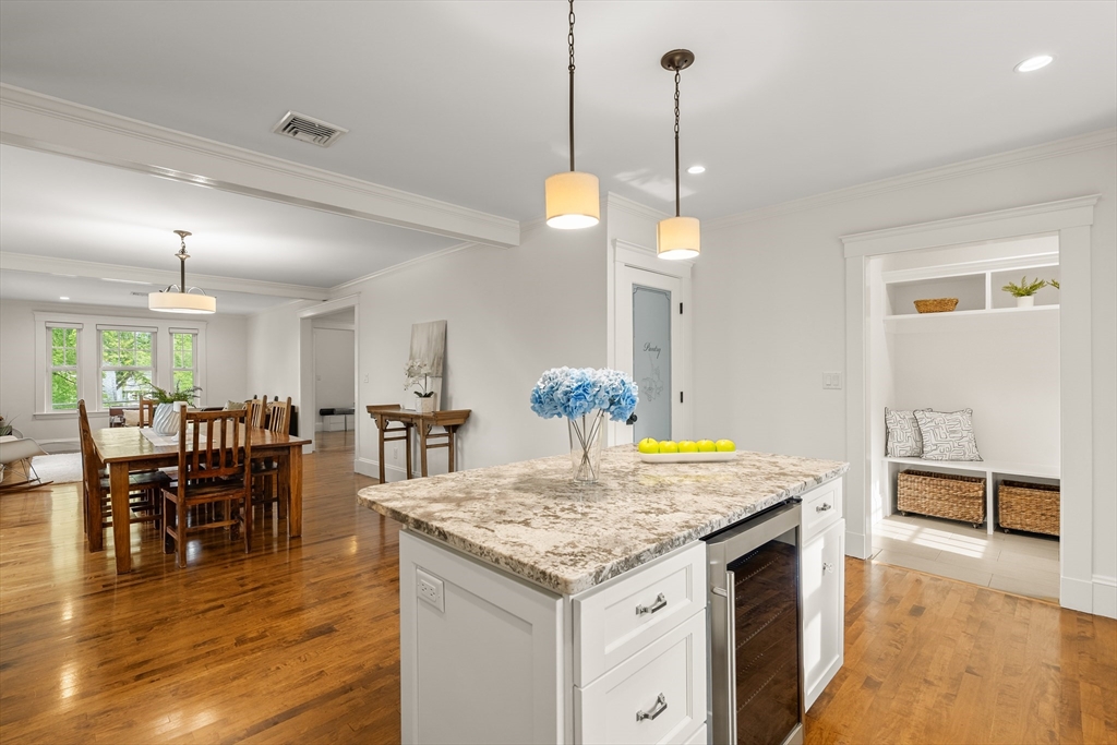 45 Hillside AVE #2, Arlington, MA Photo #16