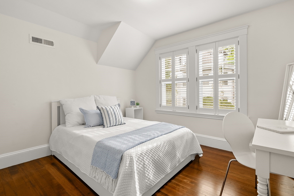 45 Hillside AVE #2, Arlington, MA Photo #27