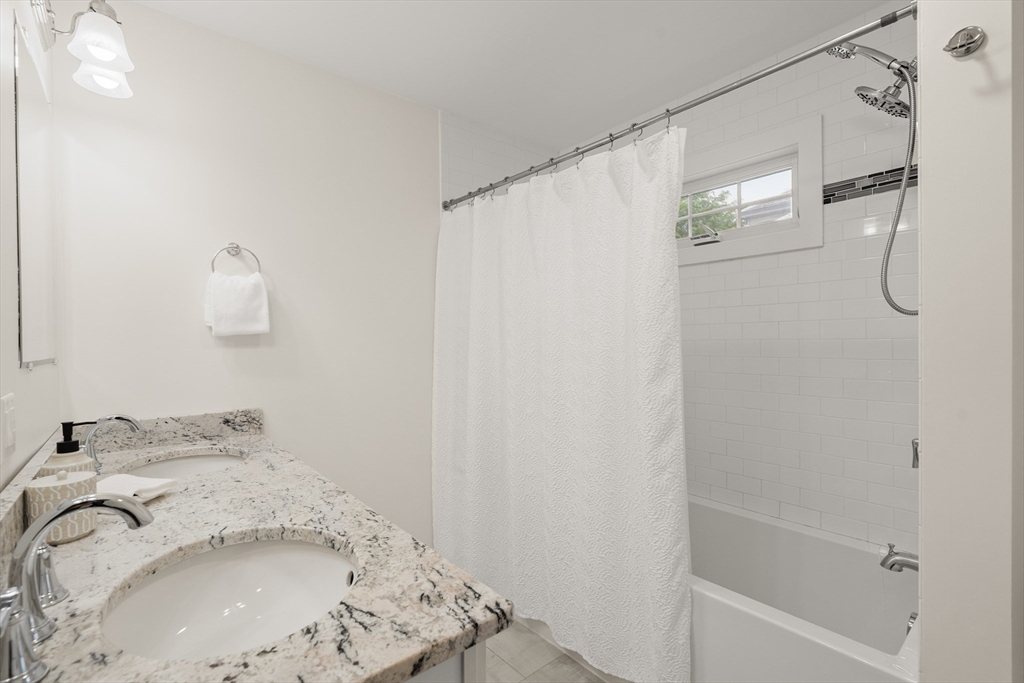 45 Hillside AVE #2, Arlington, MA Photo #34