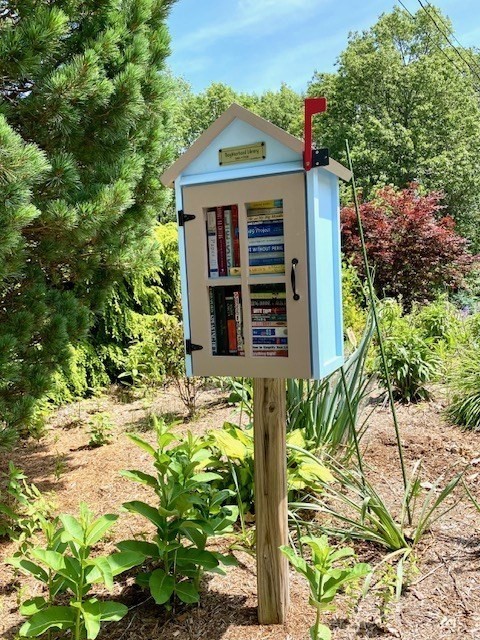 57 Surrey Ln
