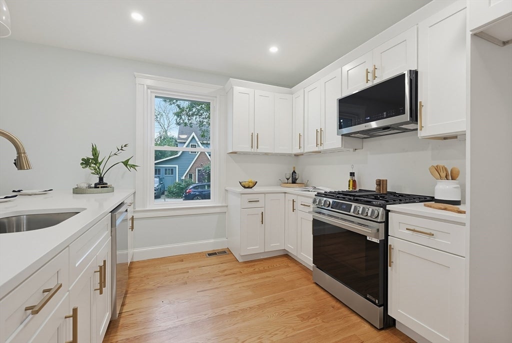 302 Wachusett St