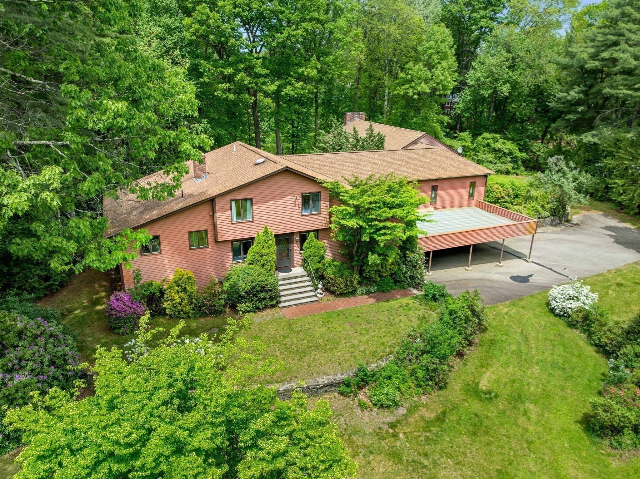 29 Pine Ridge Rd