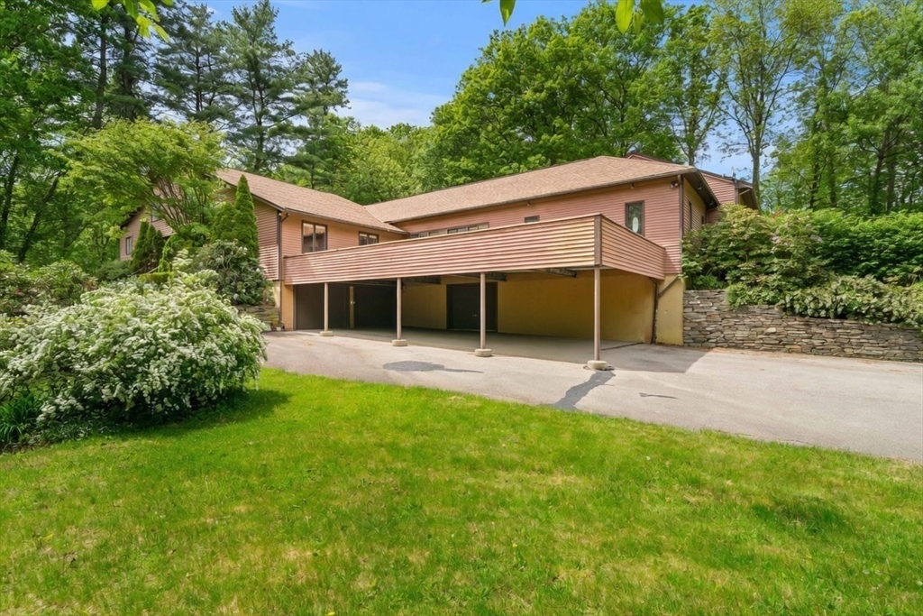 29 Pine Ridge Rd