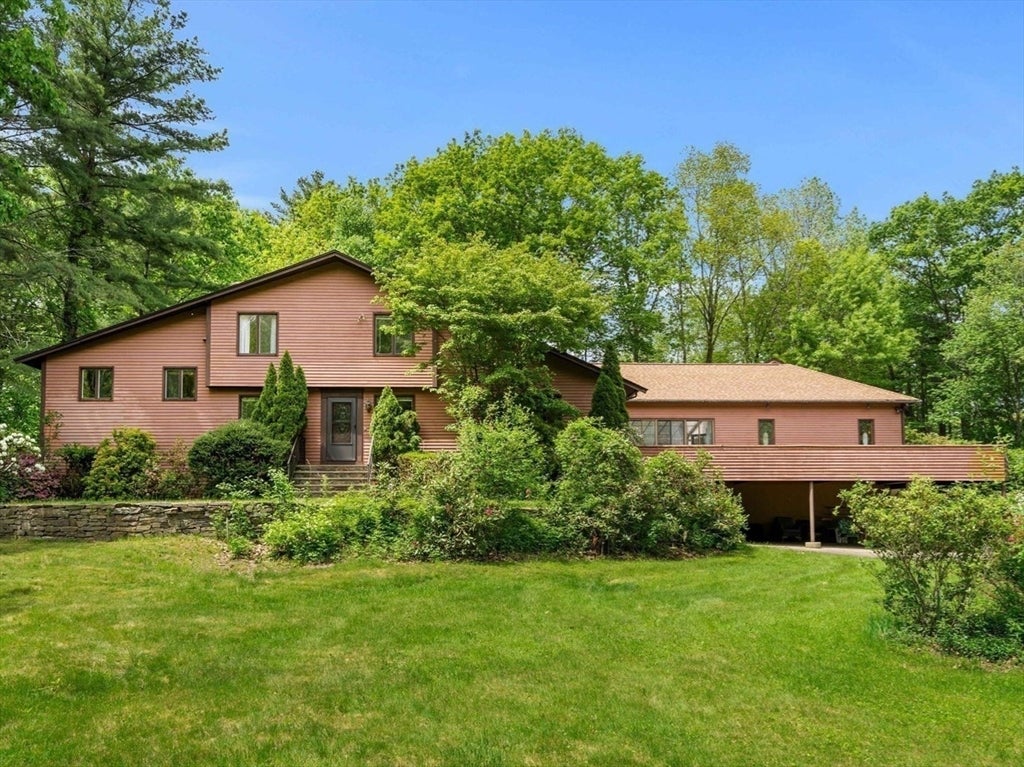 29 Pine Ridge Rd