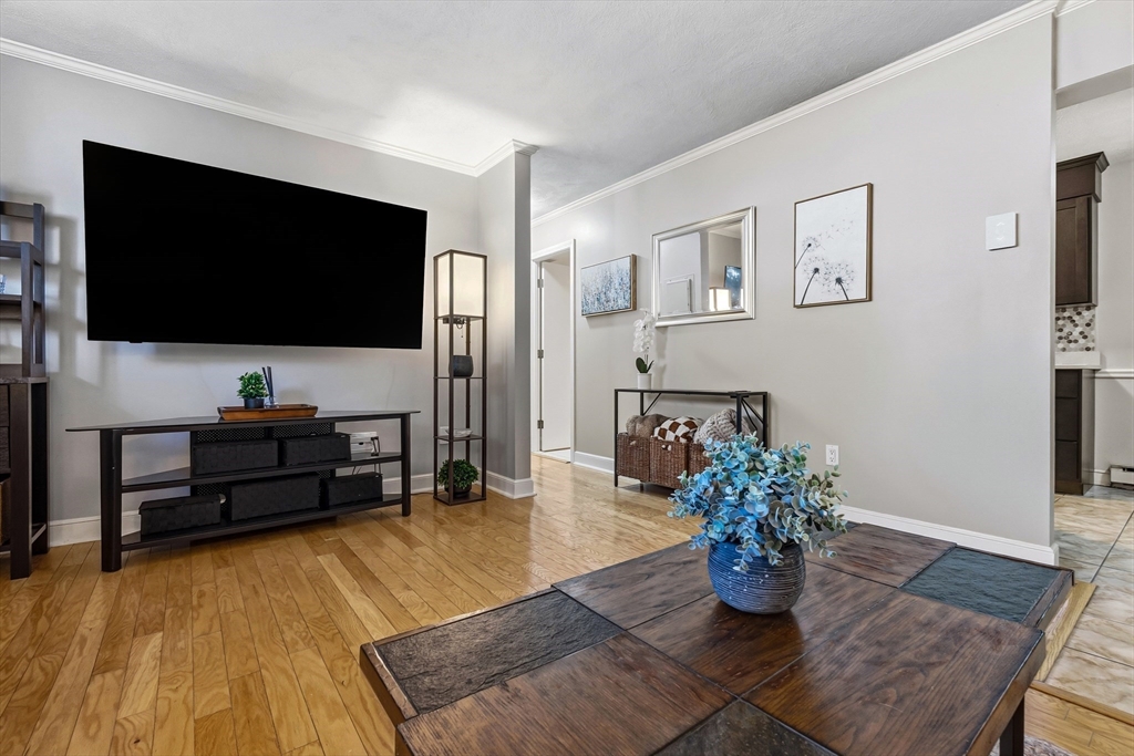48 N Emerson St 1