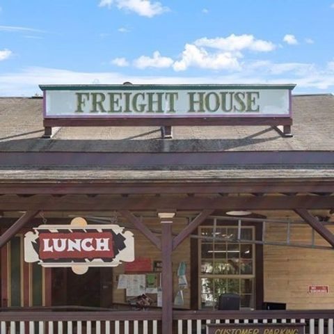 11 East Main St Erving MA 01344