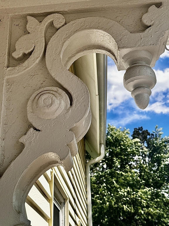 44 Jerome St