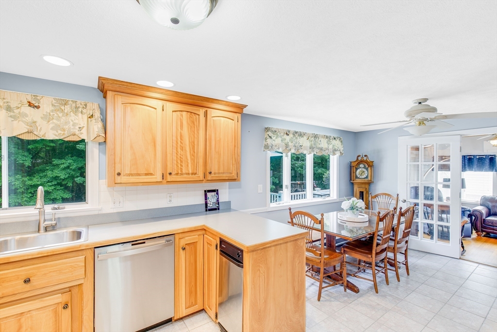 33 Farnham Rd