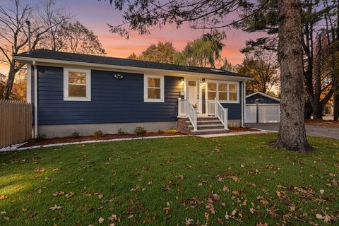 106 Hull St Beverly MA 01915