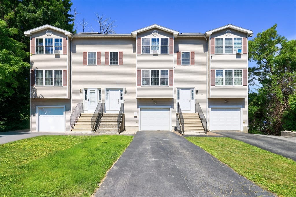 Photo of 22-B Bancroft St, Worcester, MA 01610 (MLS # 73529275)