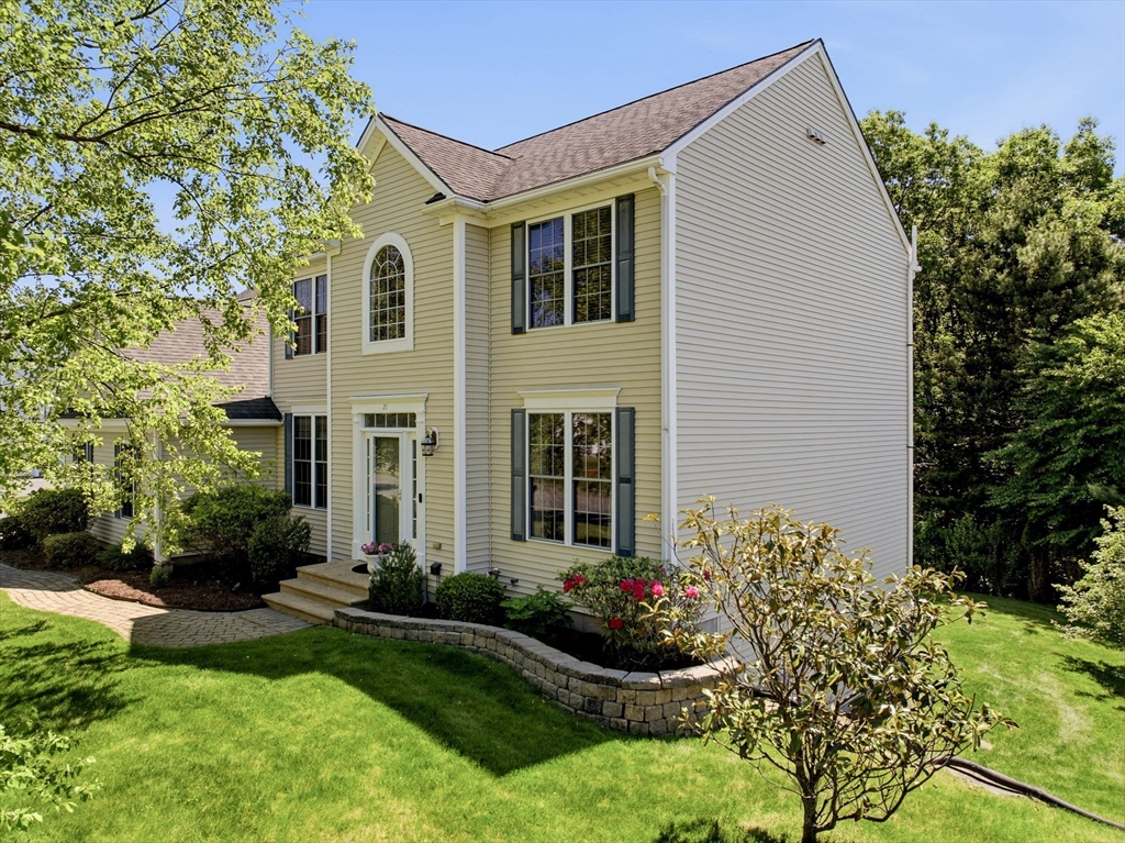 21 Seaver Farm Ln