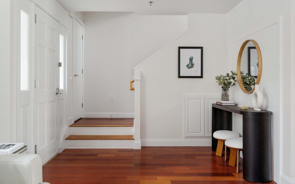 28 2nd St 28