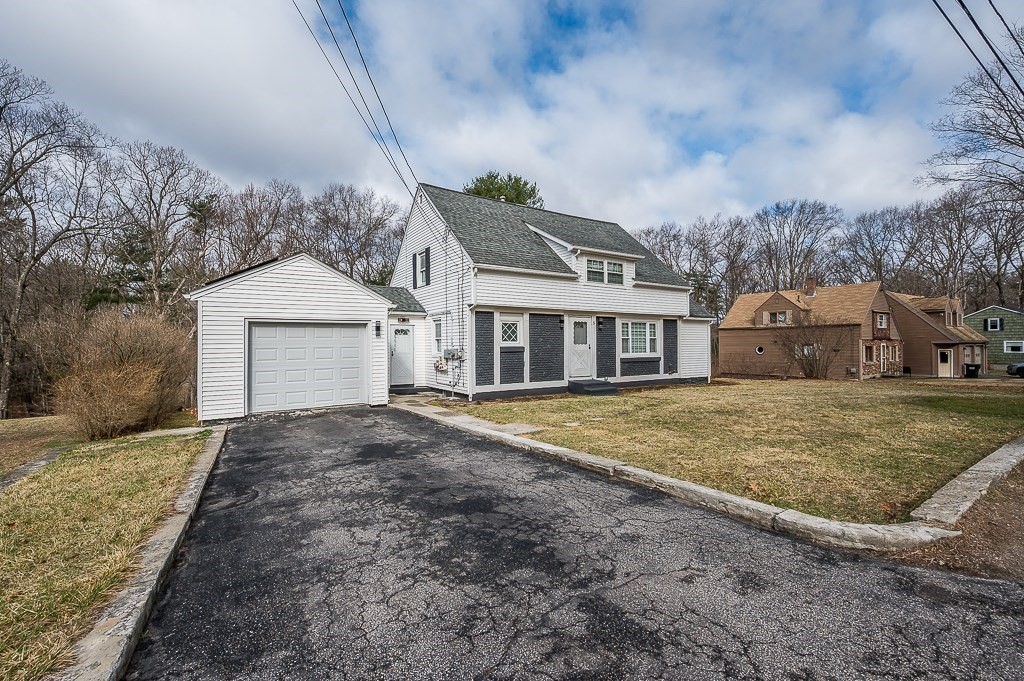 5 Woodland Drive