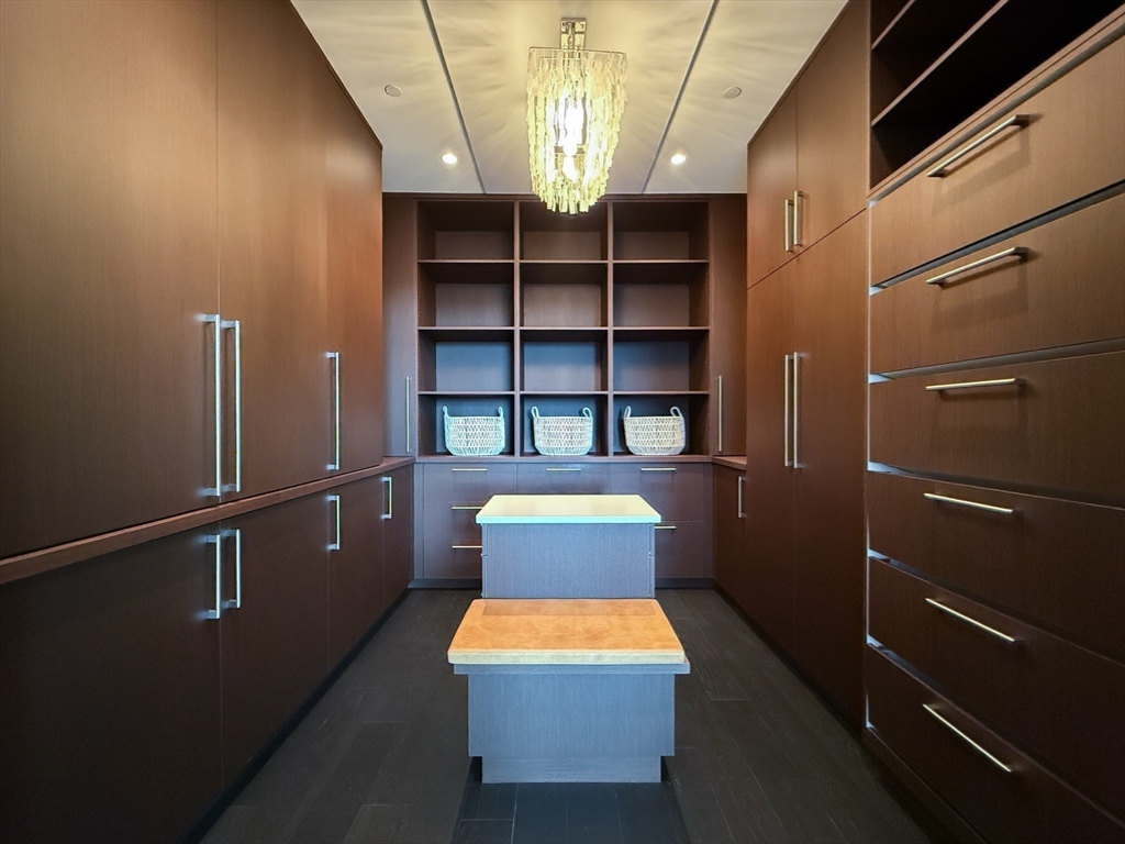 188 Brookline Ave PH29A