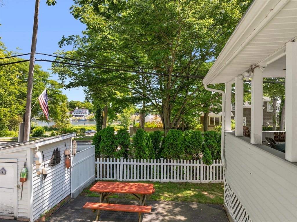 37-39 Remington St