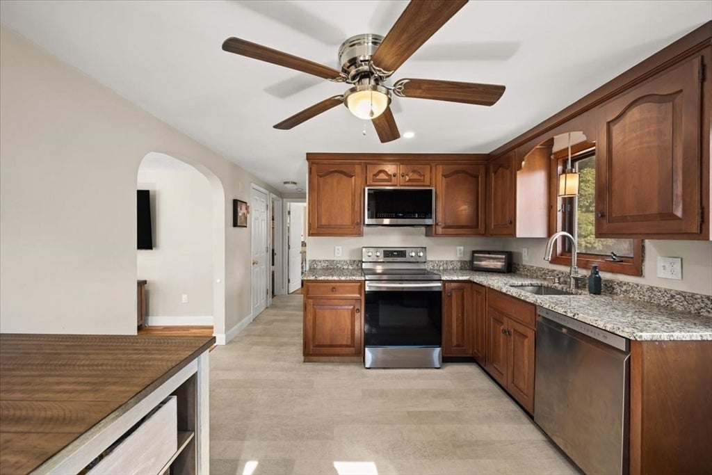 12 Billings Street, Taunton, MA, 12 Billings Street, Taunton, MA Photo #8