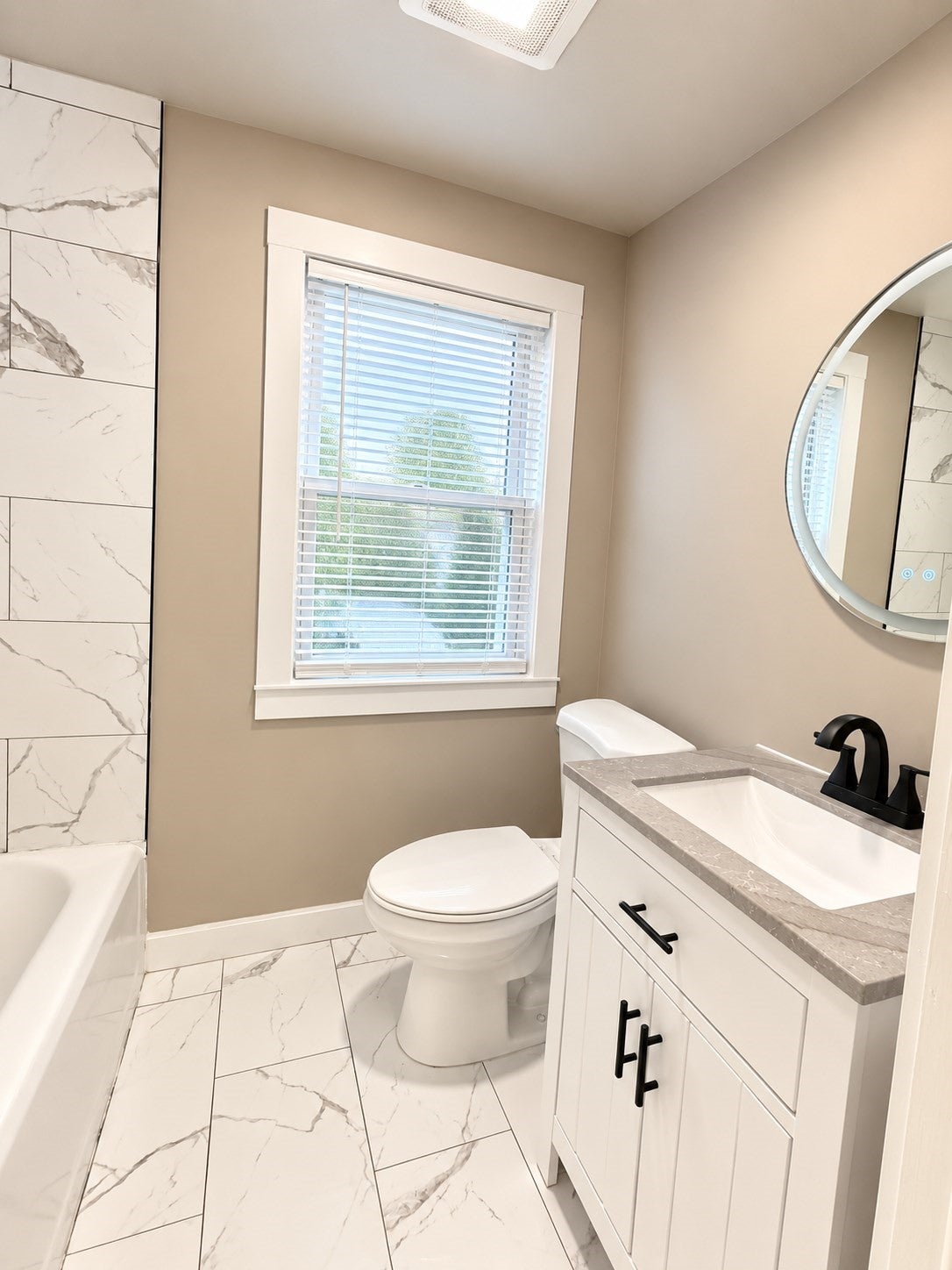 17 Royal St, Agawam, MA Photo #8