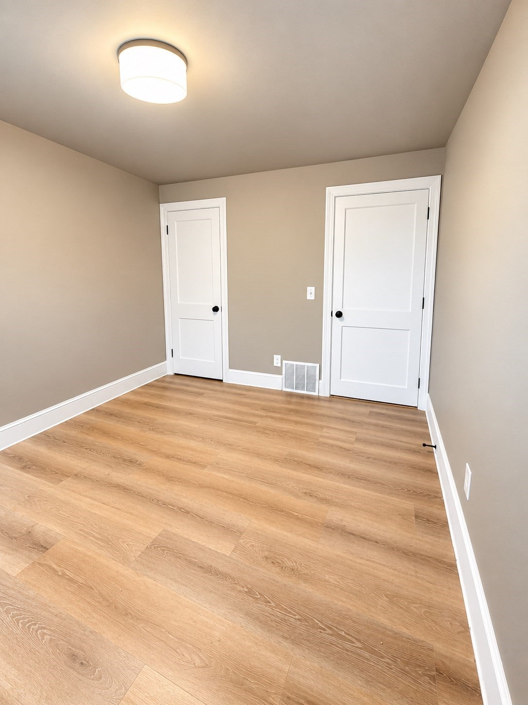17 Royal St, Agawam, MA Photo #9