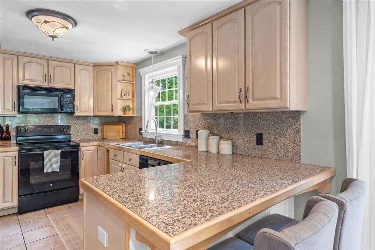120 Ivy Lane, Northbridge, MA, 120 Ivy Lane, Northbridge, MA Photo #18
