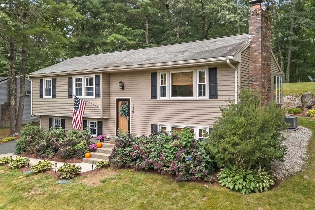 120 Ivy Lane, Northbridge MA 01588