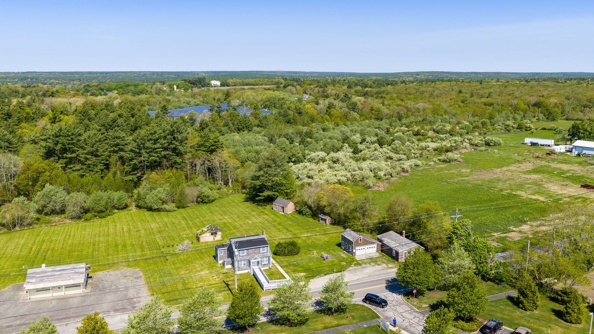 576 Faunce Corner Rd