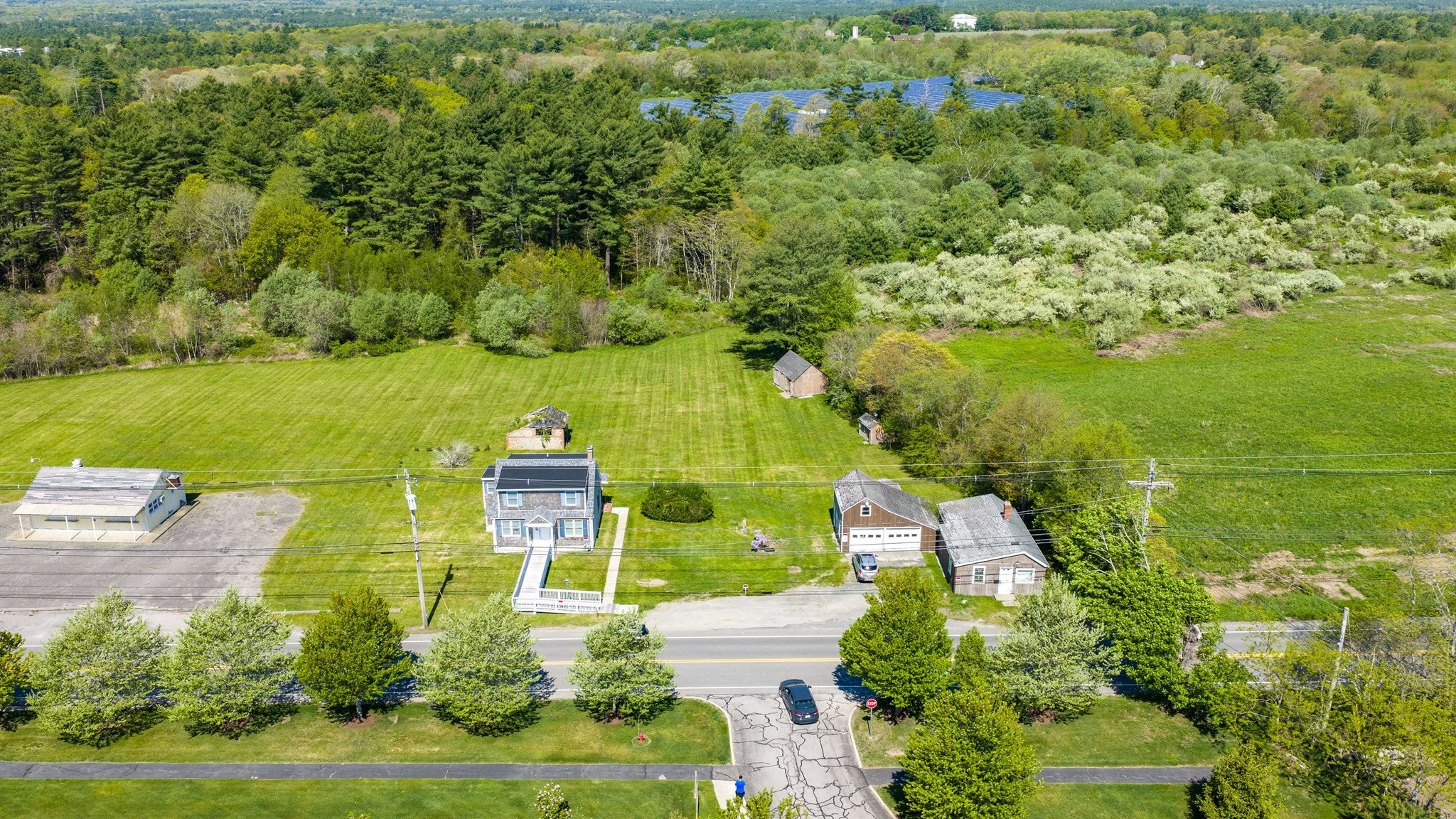 576 Faunce Corner Rd