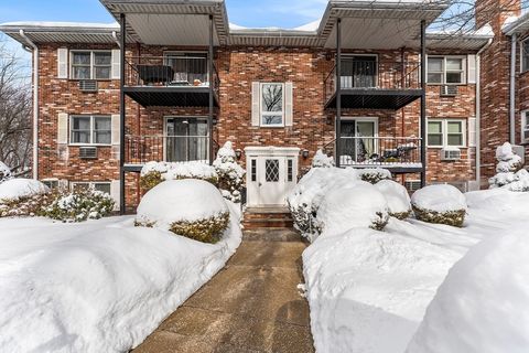 19 Pine St K Canton MA 02021