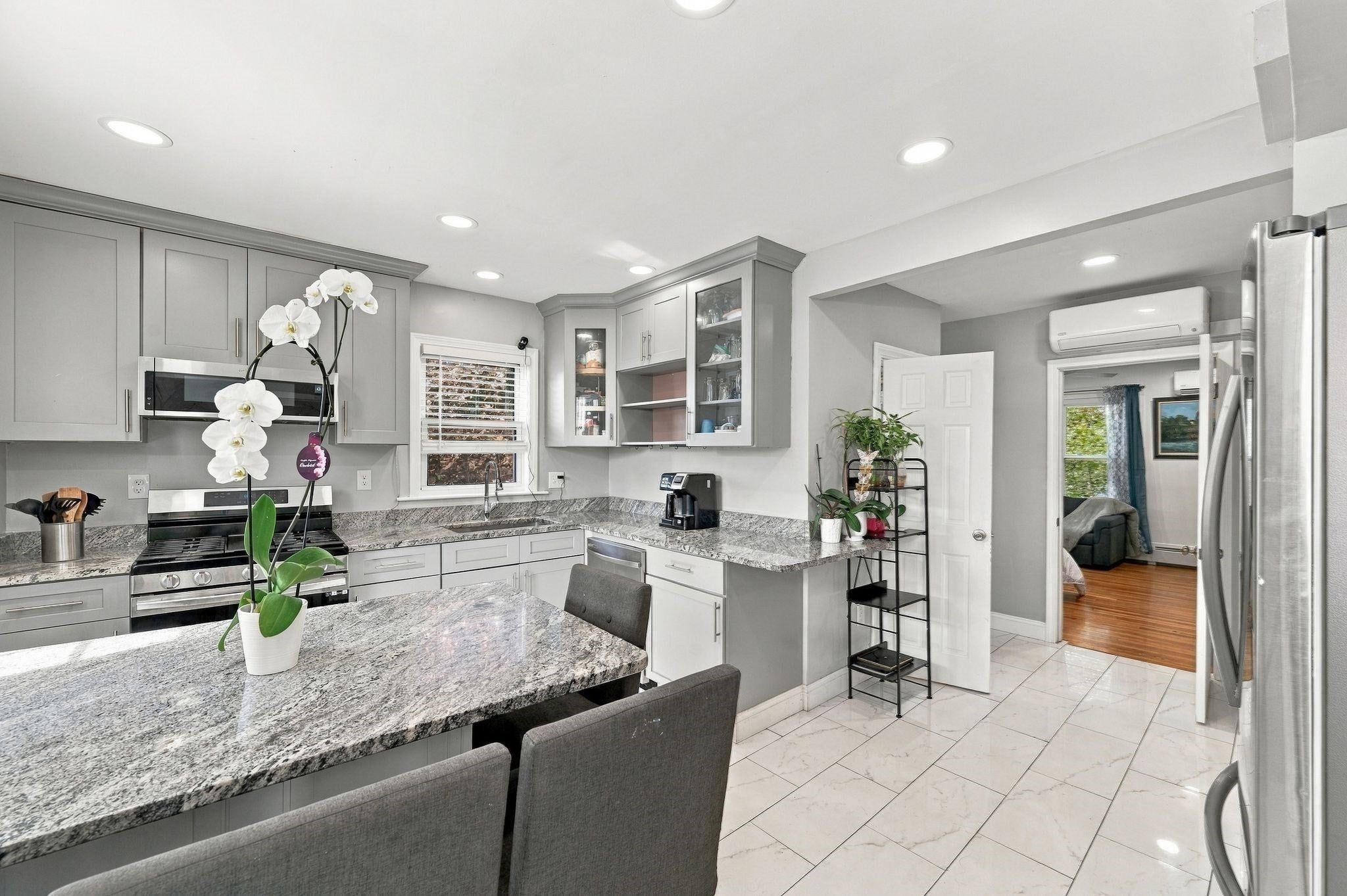 104 Waterhill St, Lynn, MA Photo #2