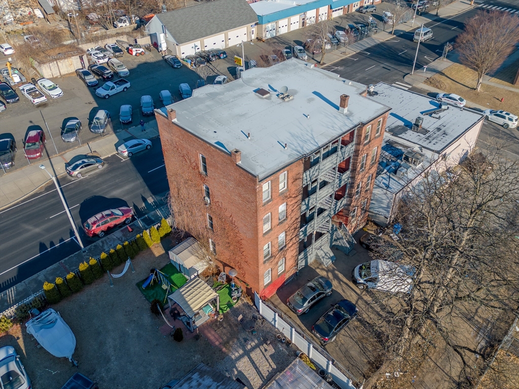 650 High St