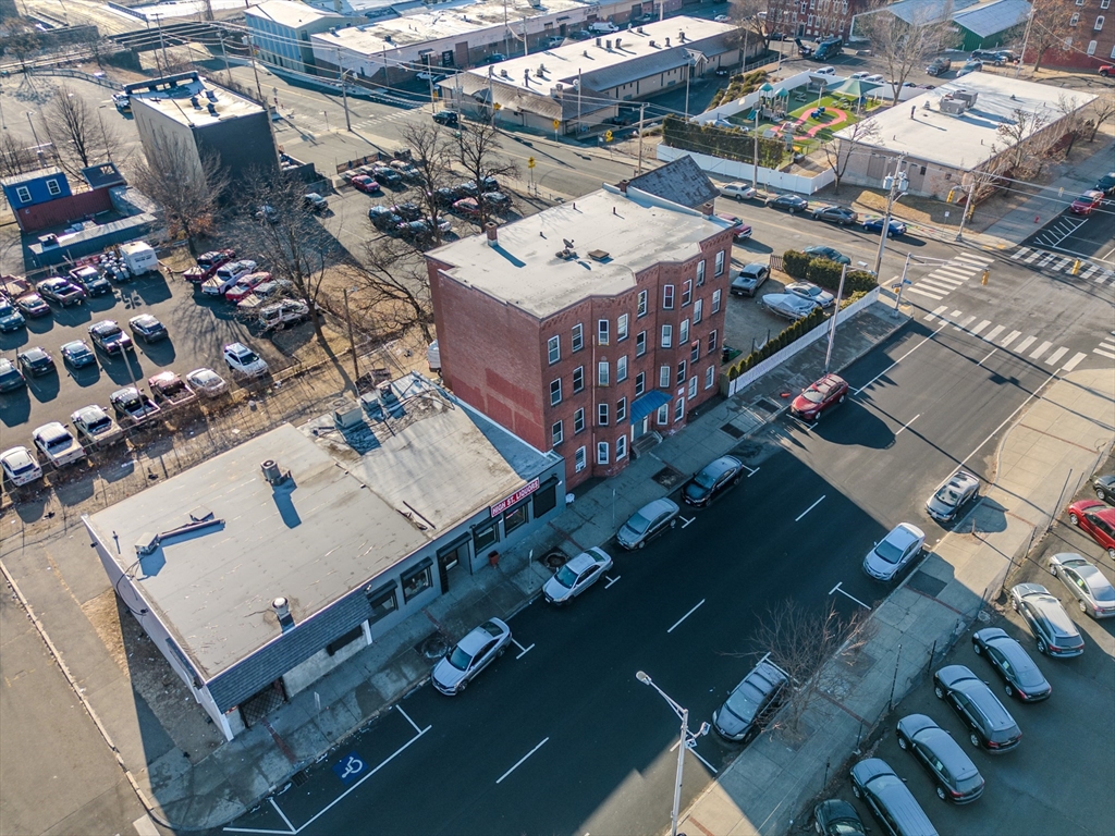 650 High St