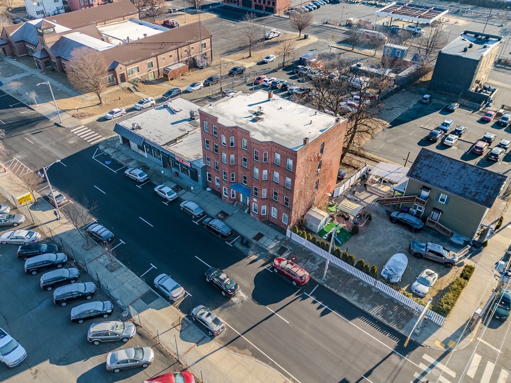 650 High St