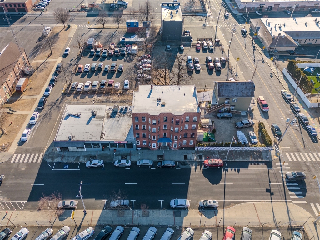 650 High St
